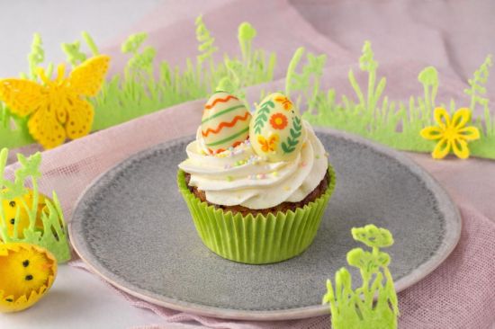 Mrkvový cupcake s vajíčky