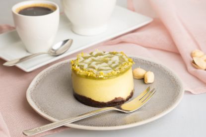 Pistáciový cheesecake zákusek